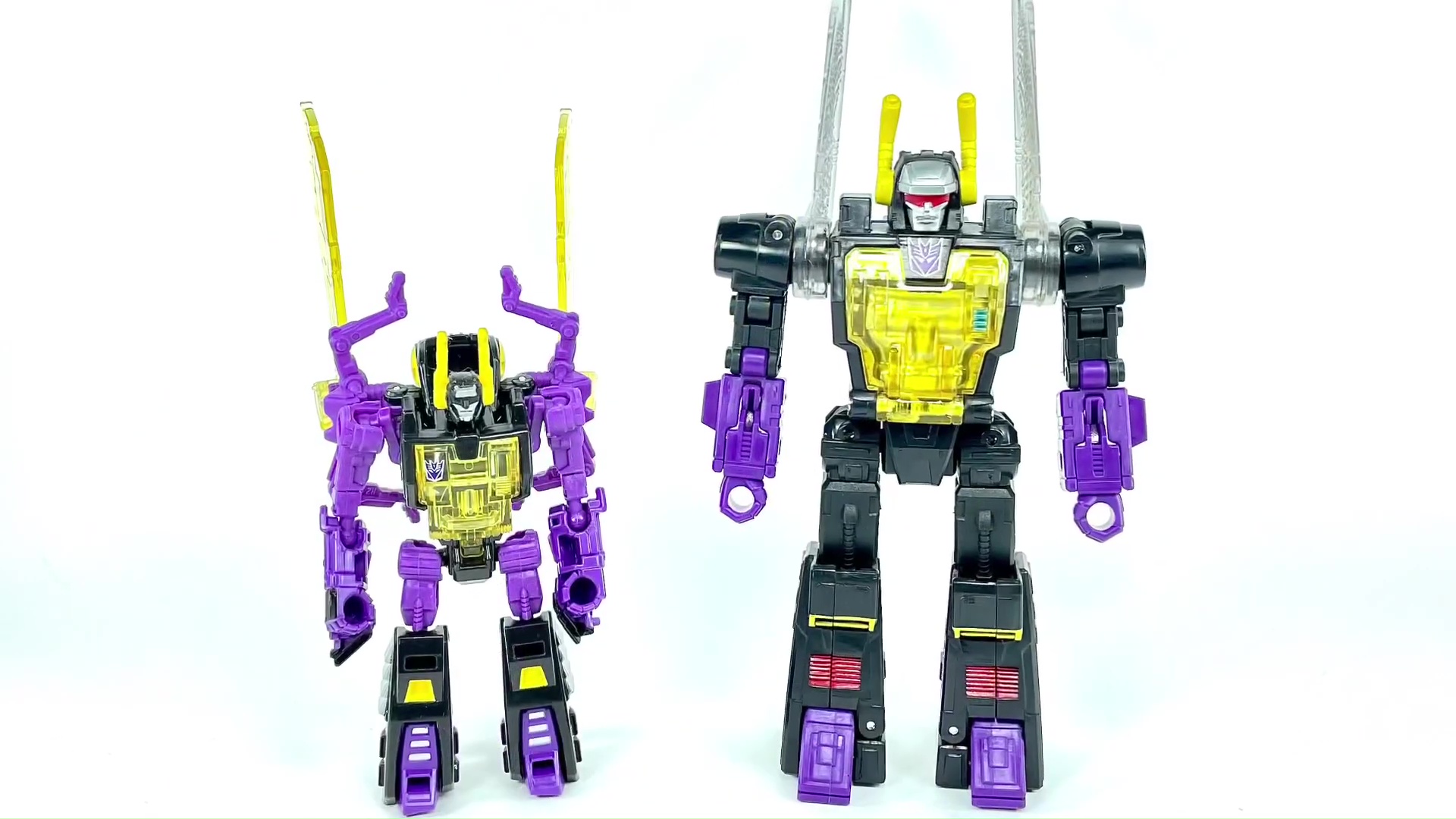 In Hand Images of Transformers Legacy Kickback