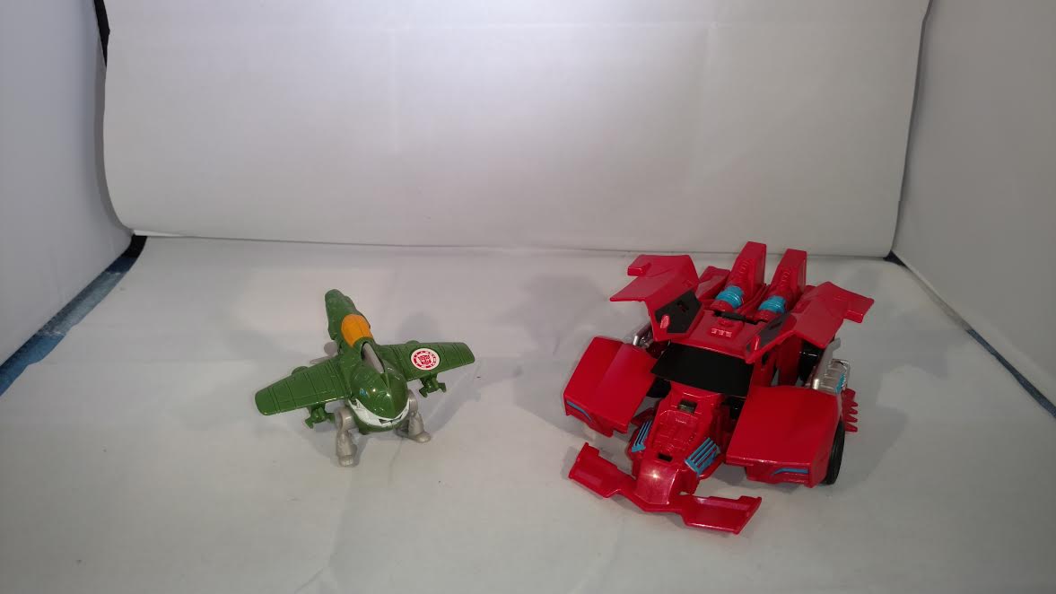 Video Review - Transformers Robots in Disguise Activators Sideswipe with Great Byte