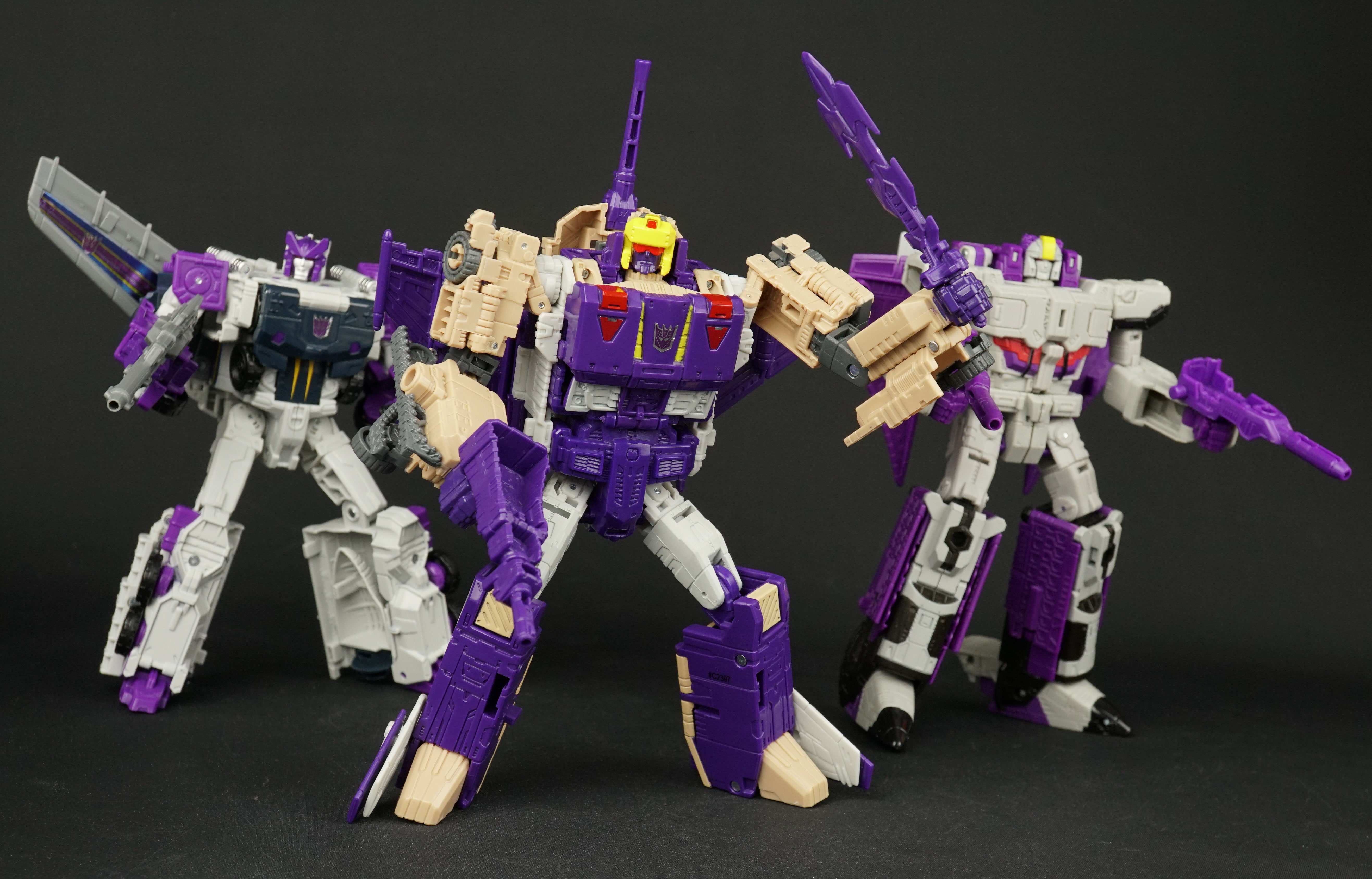 New Galleries: Titans Return Blitzwing and Octone