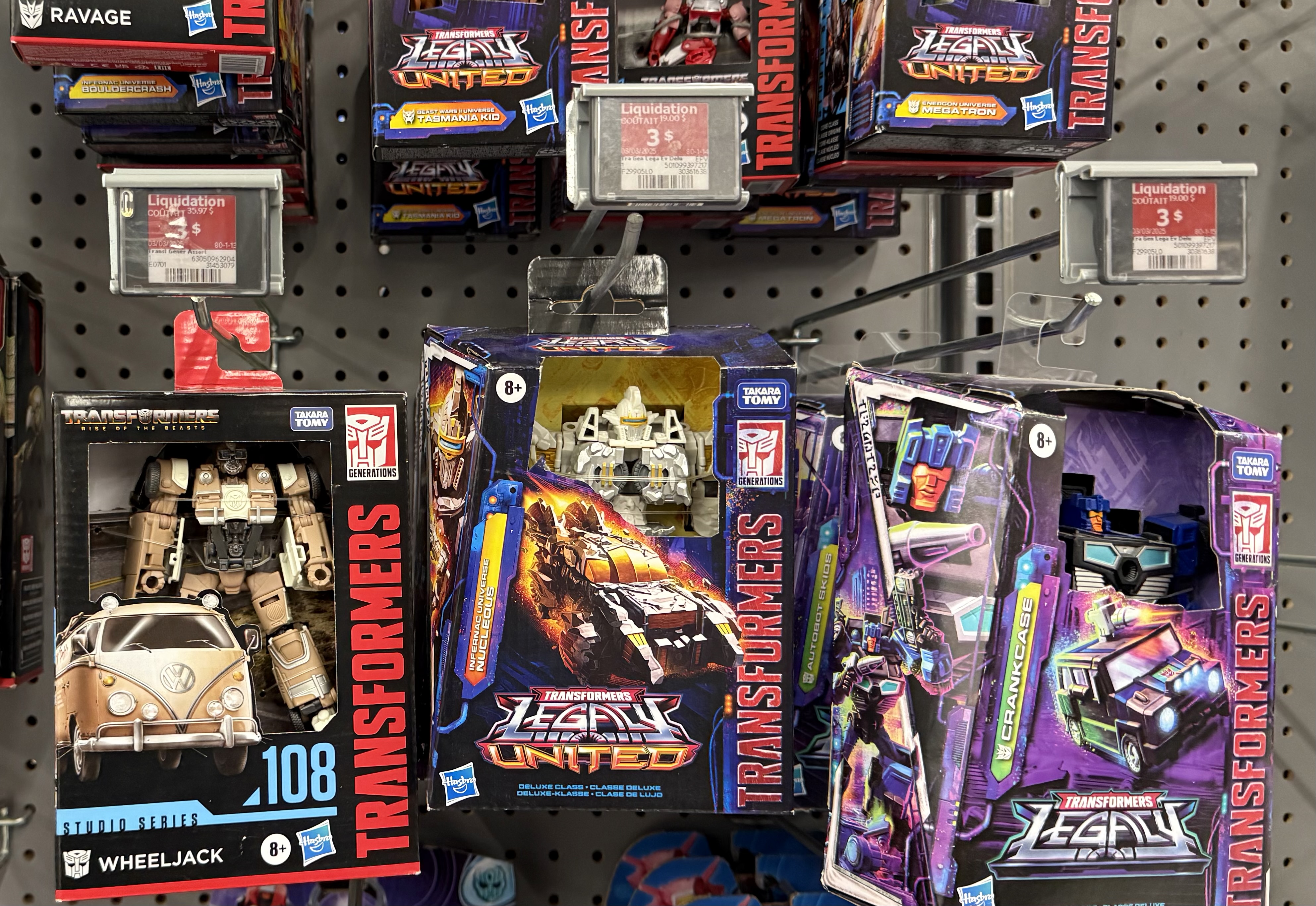 Walmart Canada Liquidating Generations Leaders, Voyagers and Deluxes to $3