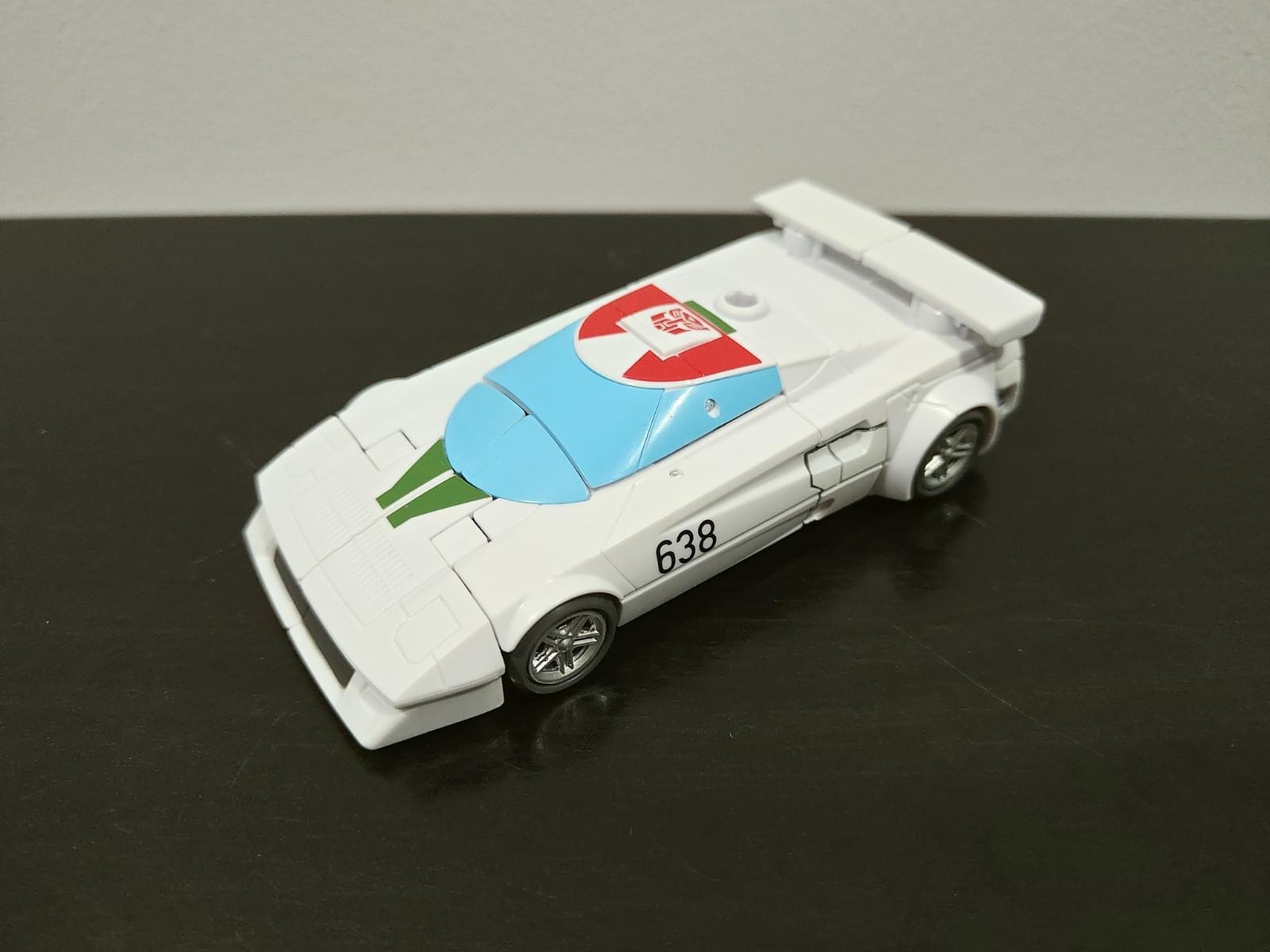 More Images of Upcoming Generations Wheeljack, Shockwave and Grimlock Redecos
