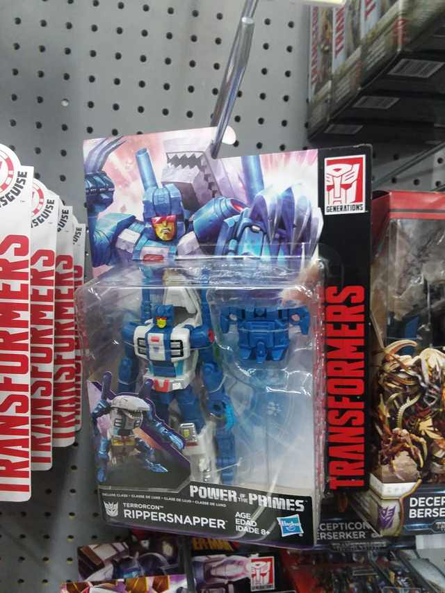 Transformers Power of the Primes Wave 2 Deluxe Figures Sighted in the US!
