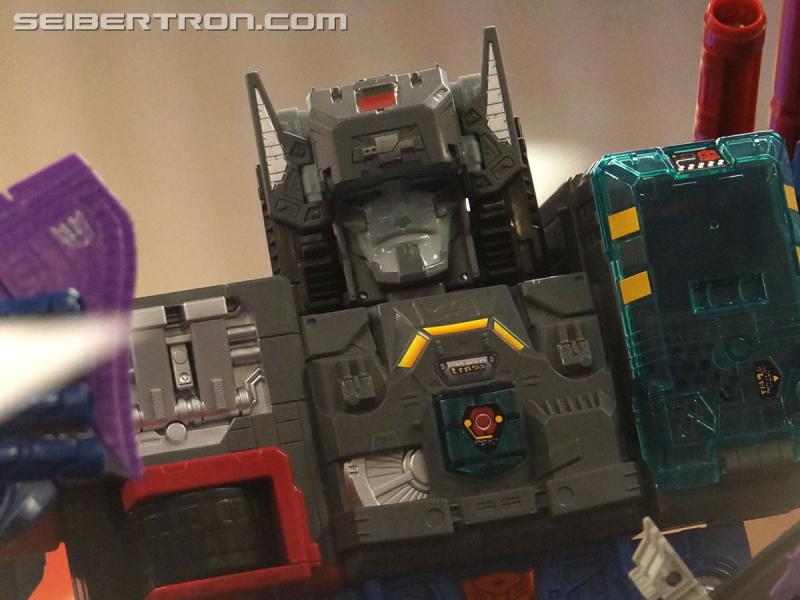 #Botcon2016: Titans Return Updated Images: Fort Max Diorama, Sentinel, Windblade, Brainstorm