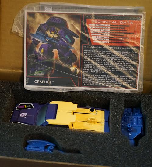 TFSS 4.0 Mayhem Attack Squad Ruckus / Grabuge Arriving Plus In-Hand Images