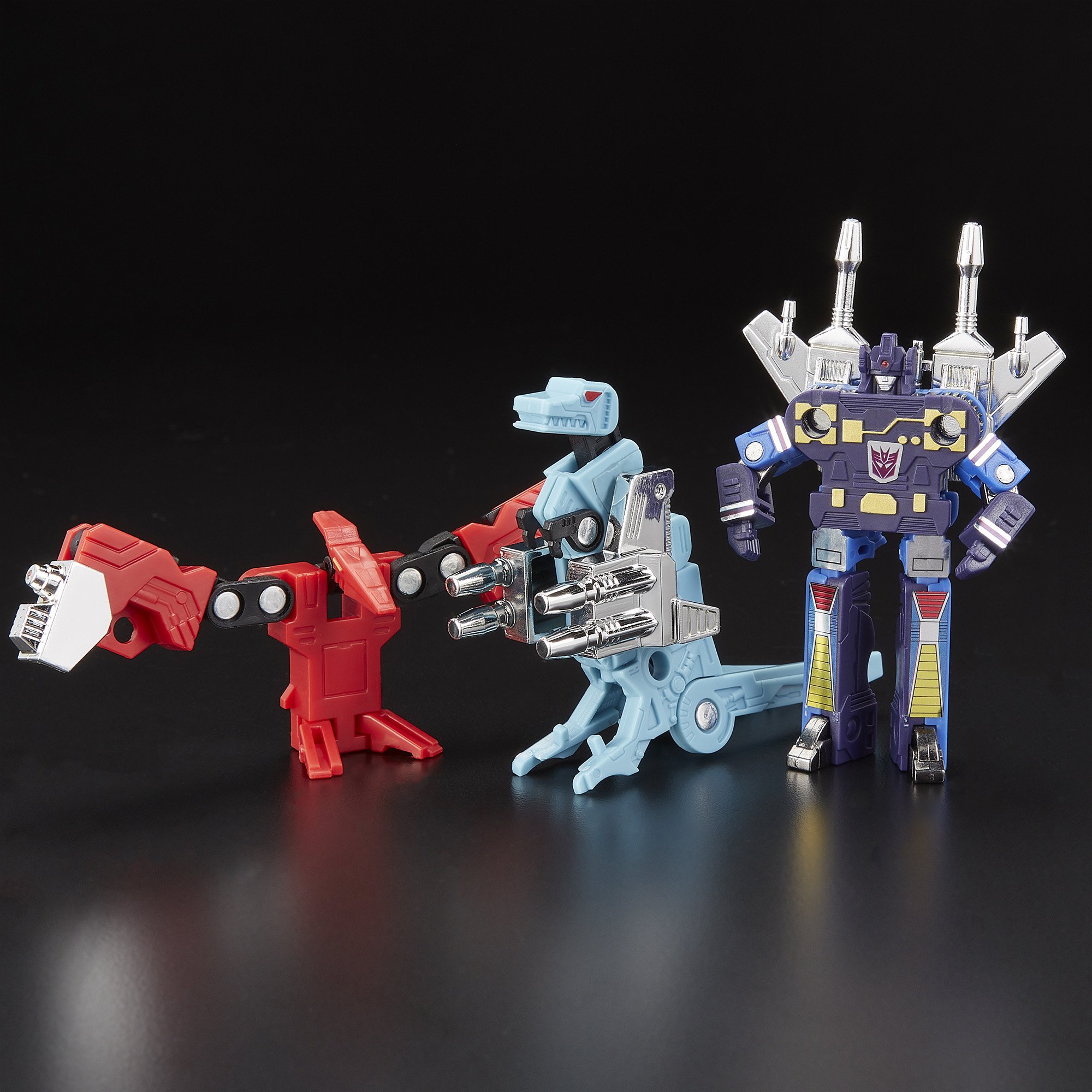Official Images of New Siege Reveals like IDW Impactor, Powerdasher and More G1 Dino Cassette Reissues