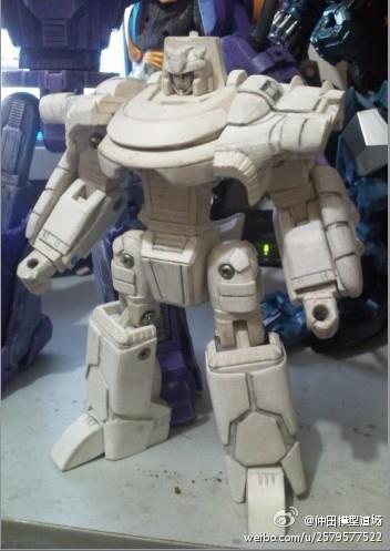 Third-Party Cybertronian Cliffjumper / Bumblebee?