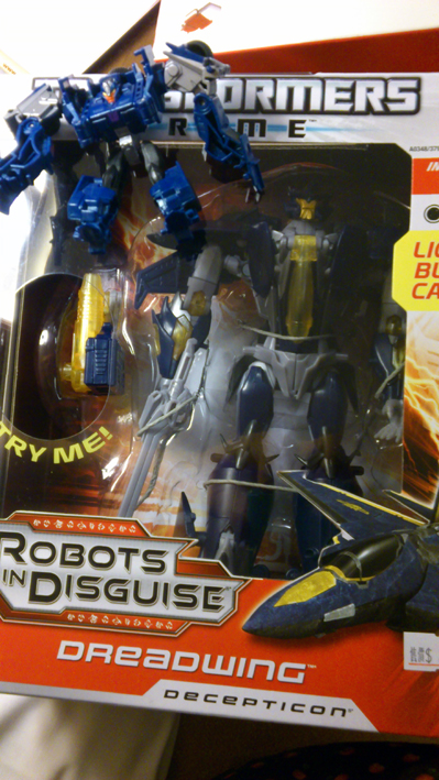 Transformers Prime Voyager Dreadwing Sighted at Taiwanese Retail
