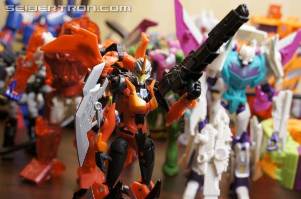 BotCon 2014 Pirates Vs Knights Souvenir Exclusive Gallery