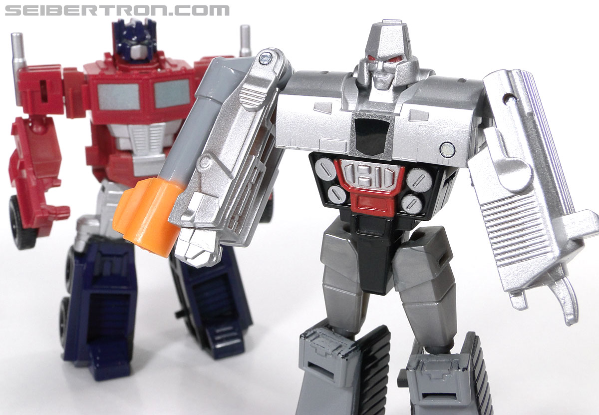 New Galleries: RTS Legends Optimus Prime, Megatron, Starscream, Trailcutter, Prowl, & Gold Bumblebee