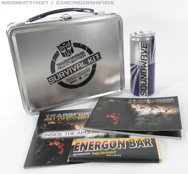 Featured eBay Items: FOC Survival Kit, Blue Cliffjumper, Ark Pitch, Club + BotCon exclusives + more!