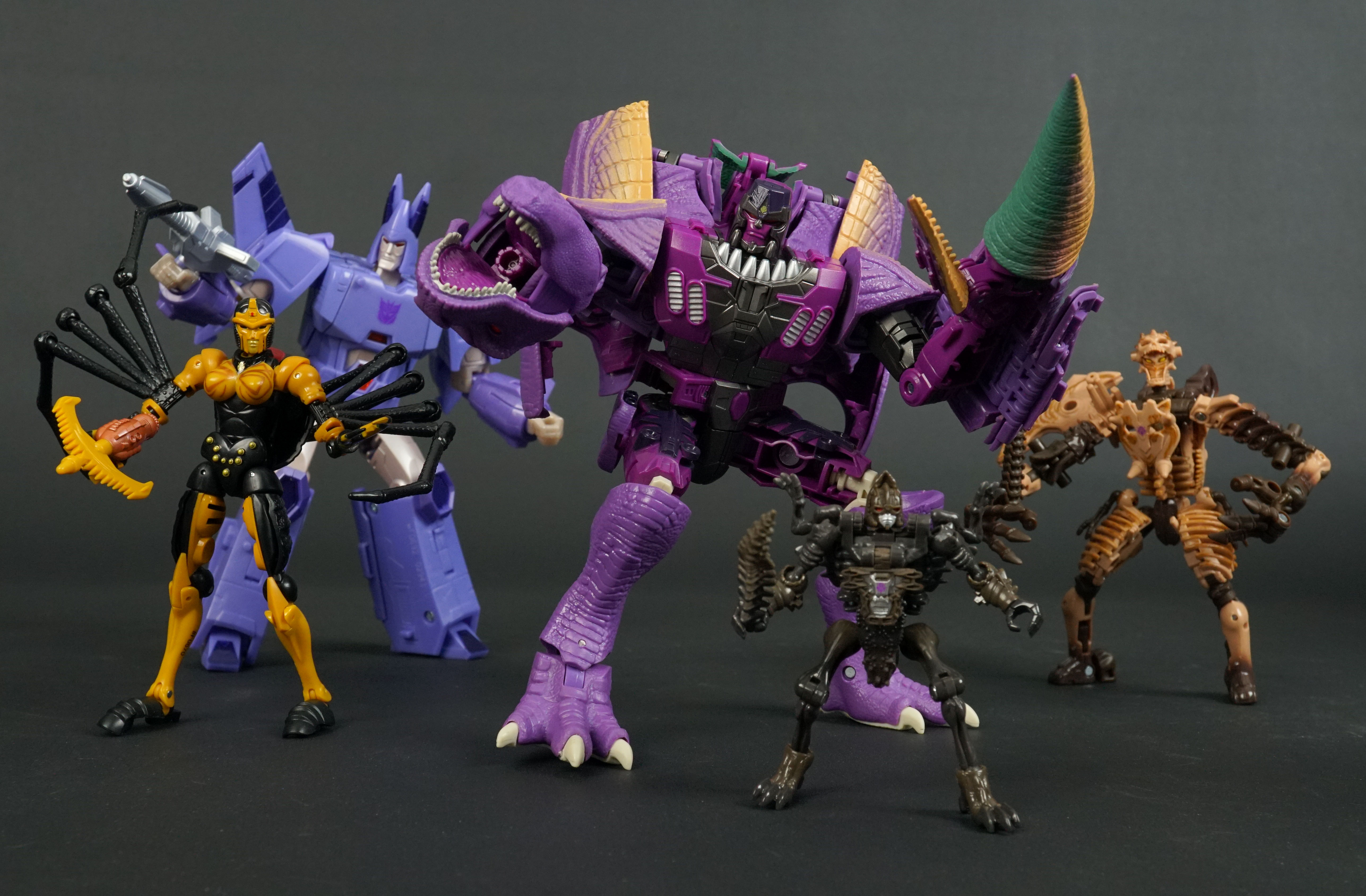 New Galleries: Transformers War for Cybertron: Kingdom Megatron and Blackarachnia