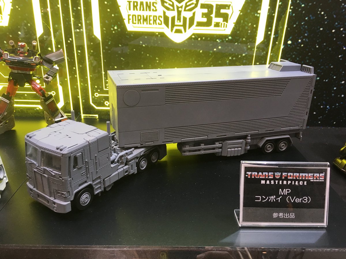Takara Transformers Masterpiece Optimus Prime Ver 3 on Display at Wonderfest 2018 #ワンフェス  #wf2018s