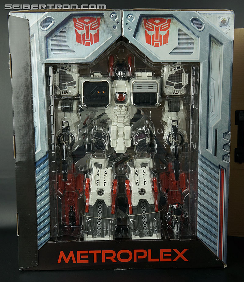 SDCC 2013 Metroplex Unboxing and New Details About Exclusive Set