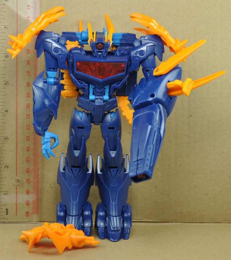 Transformers Prime Beast Hunters Voyager Shockwave Prototype Images