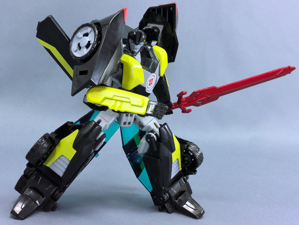 In-Hand Images - Takara Tomy Transformers Adventure Cybertron Satellite Black Knight Bumblebee
