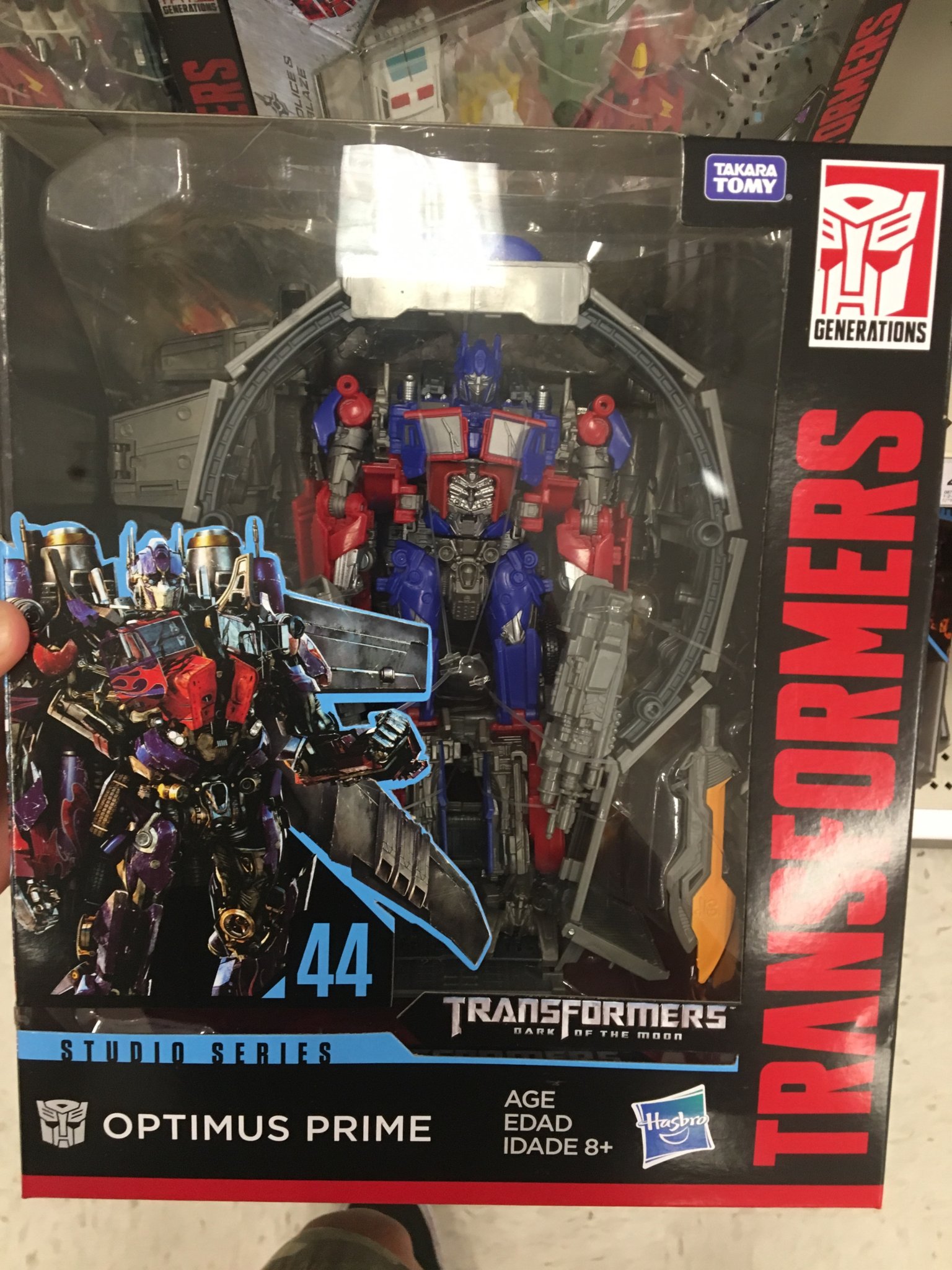 Studio Series Leader Jetwing Optimus Prime Found at US Retail