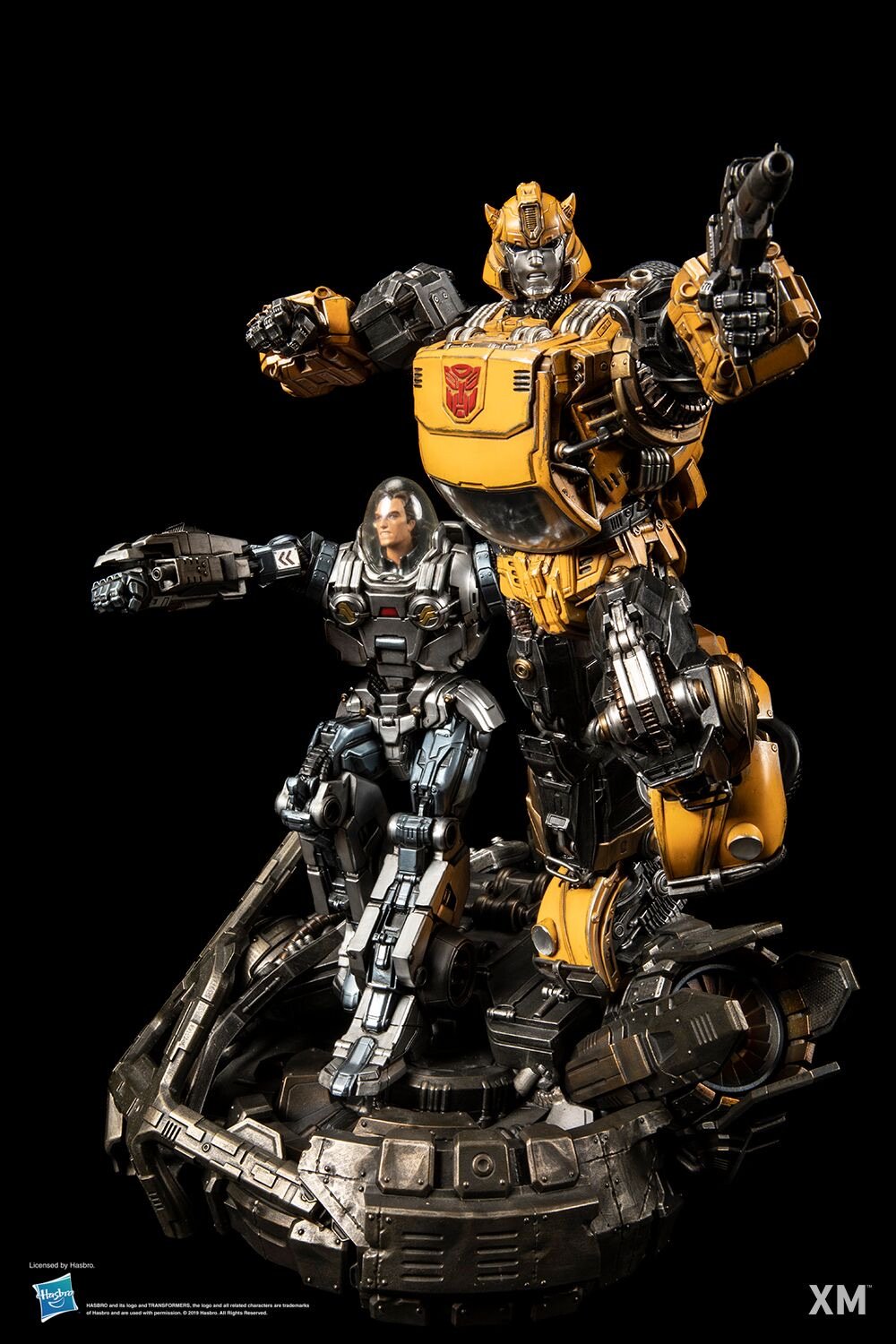 XM Studios Reveals Badass Statue of Bumblebee and Spike