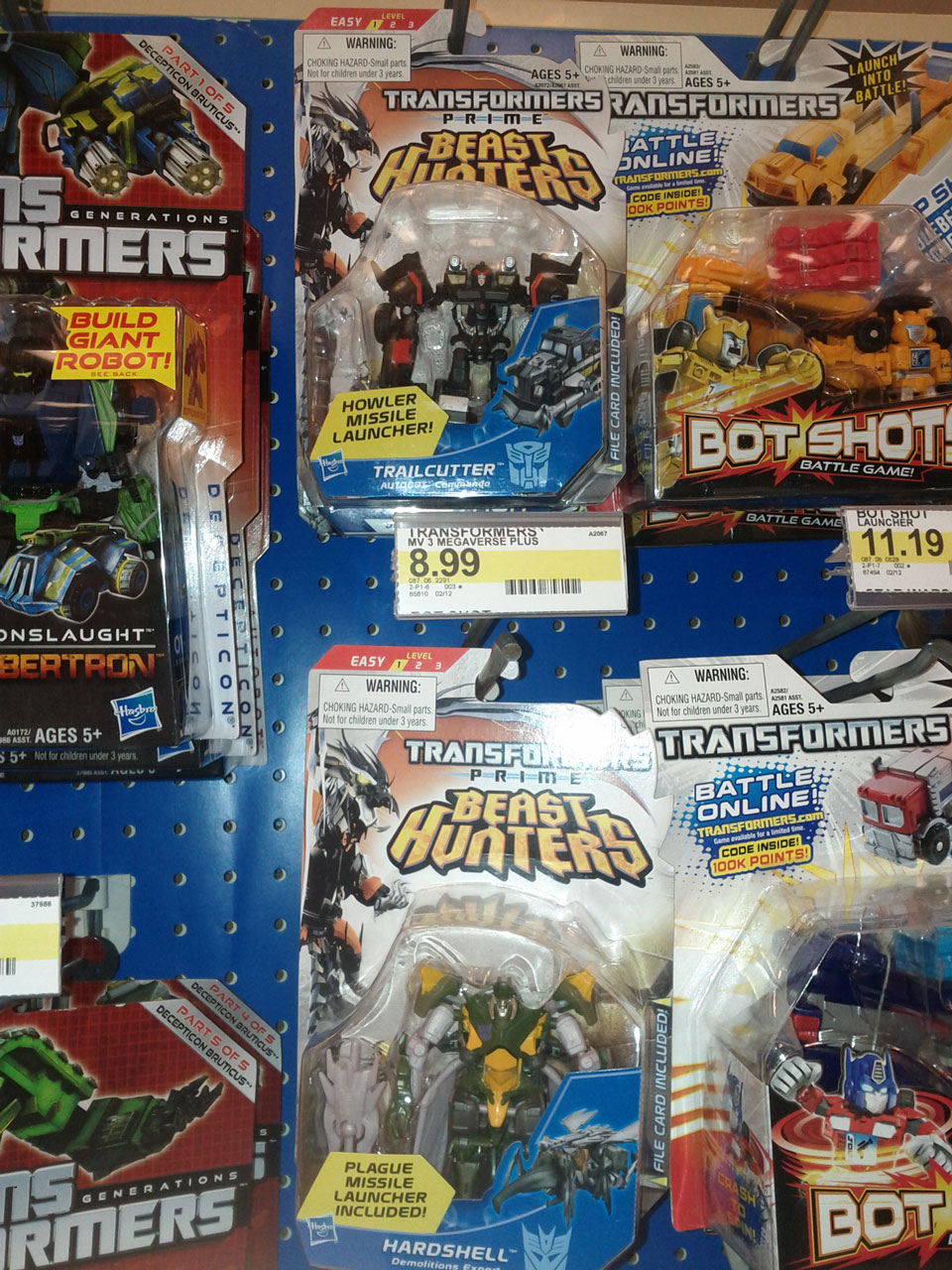 Transformers Prime Beast Hunters Cyberverse Commanders Hardshell & Trailcutter at Retail