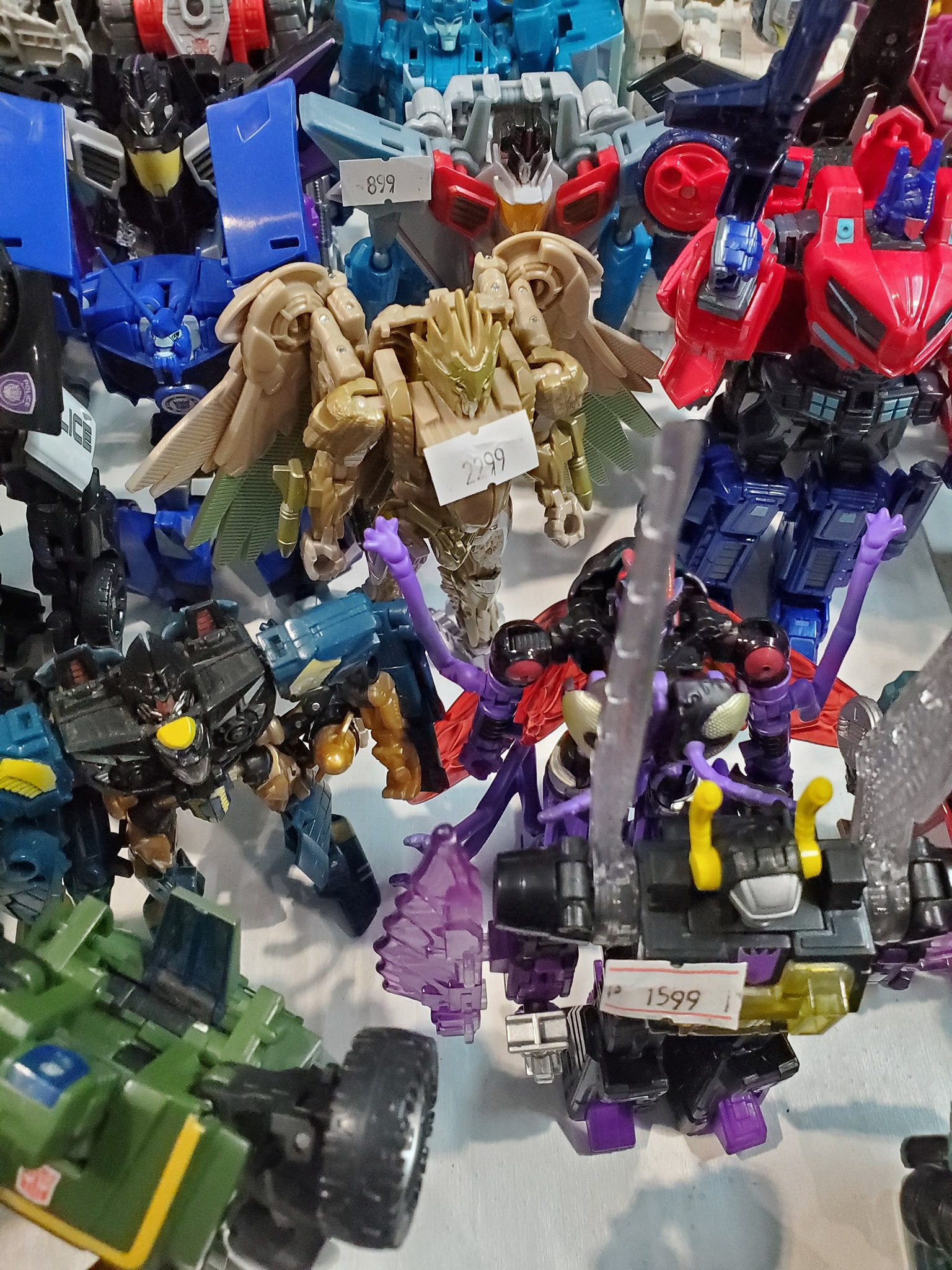New ROTB Studio Series Airazor Figure Randomly Found Loose in a Philippines Mall