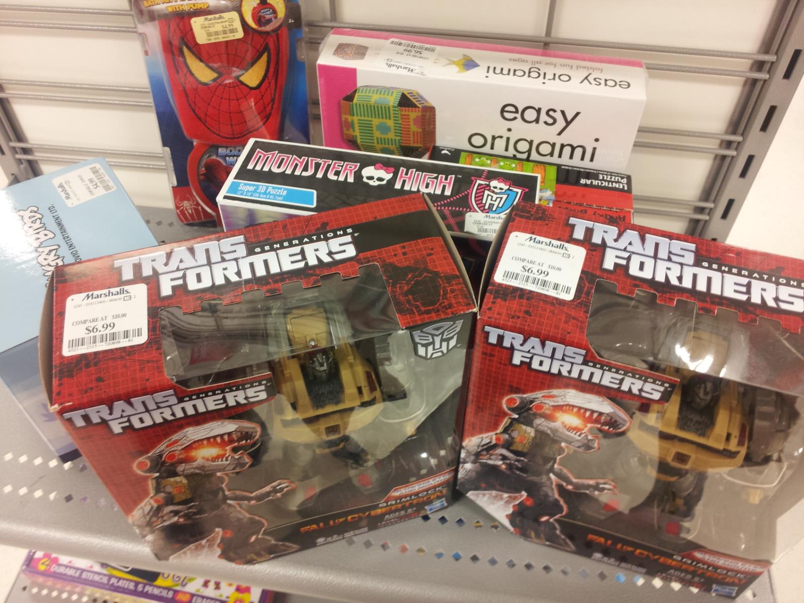 Transformers Generations Voyagers Already Showing Up at Discount Retail?