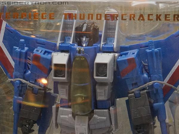 SDCC 2012 Coverage: Hasbro Masterpiece Optimus Prime and Thundercracker