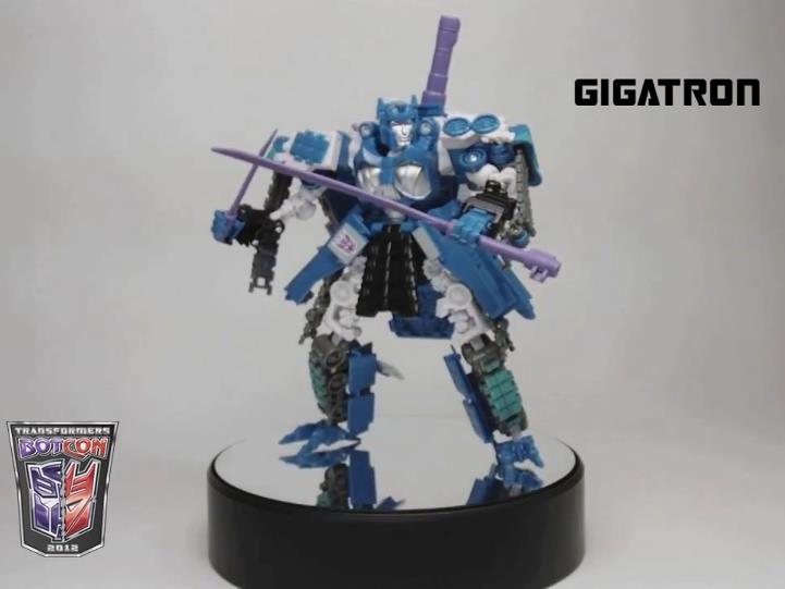 BotCon 2012 Gigatron (Overlord) Revealed!
