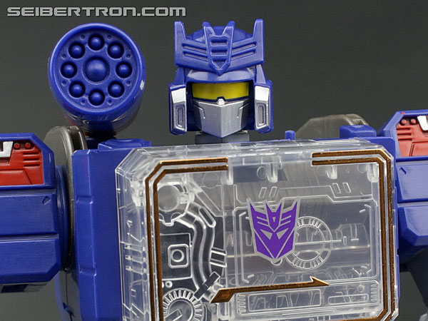 Titans Return Leader Soundwave Found at Canadian Retail