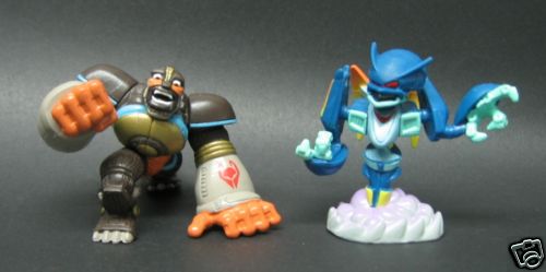 Unreleased Robot Heroes: Optimus Primal vs Jetstorm, and Prowl vs Laserbeak