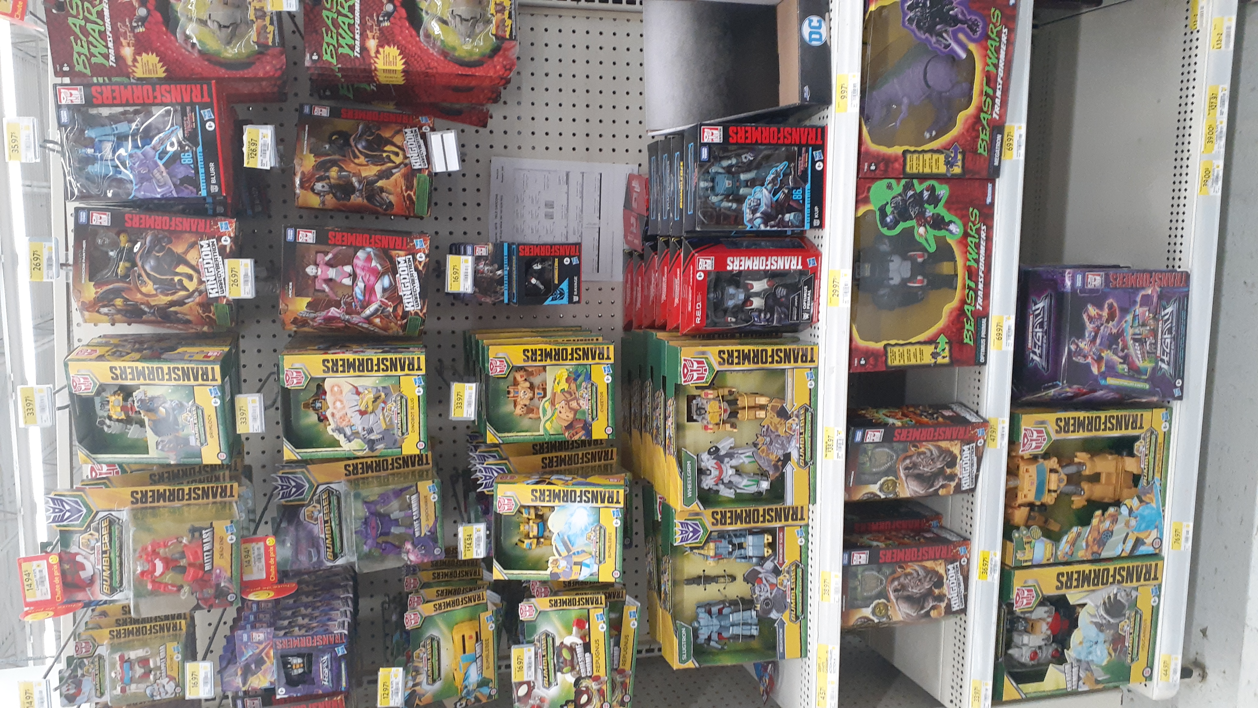 Rundown of Latest Canadian Sightings with all of Legacy Wave 1 and Buzzworthy Wave 2 Deluxes