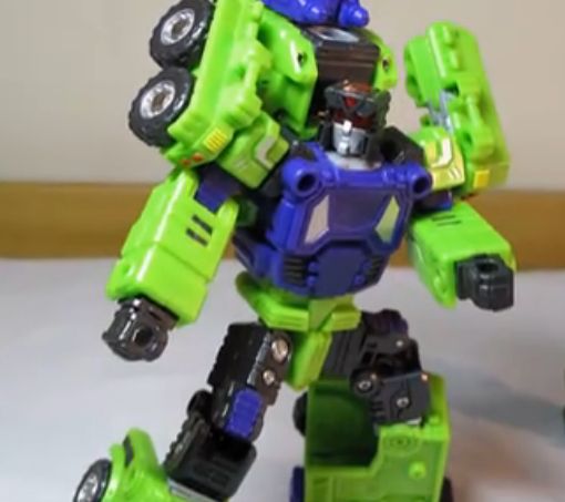 TFC Toys Mad Blender Video Review (Chinese Language)