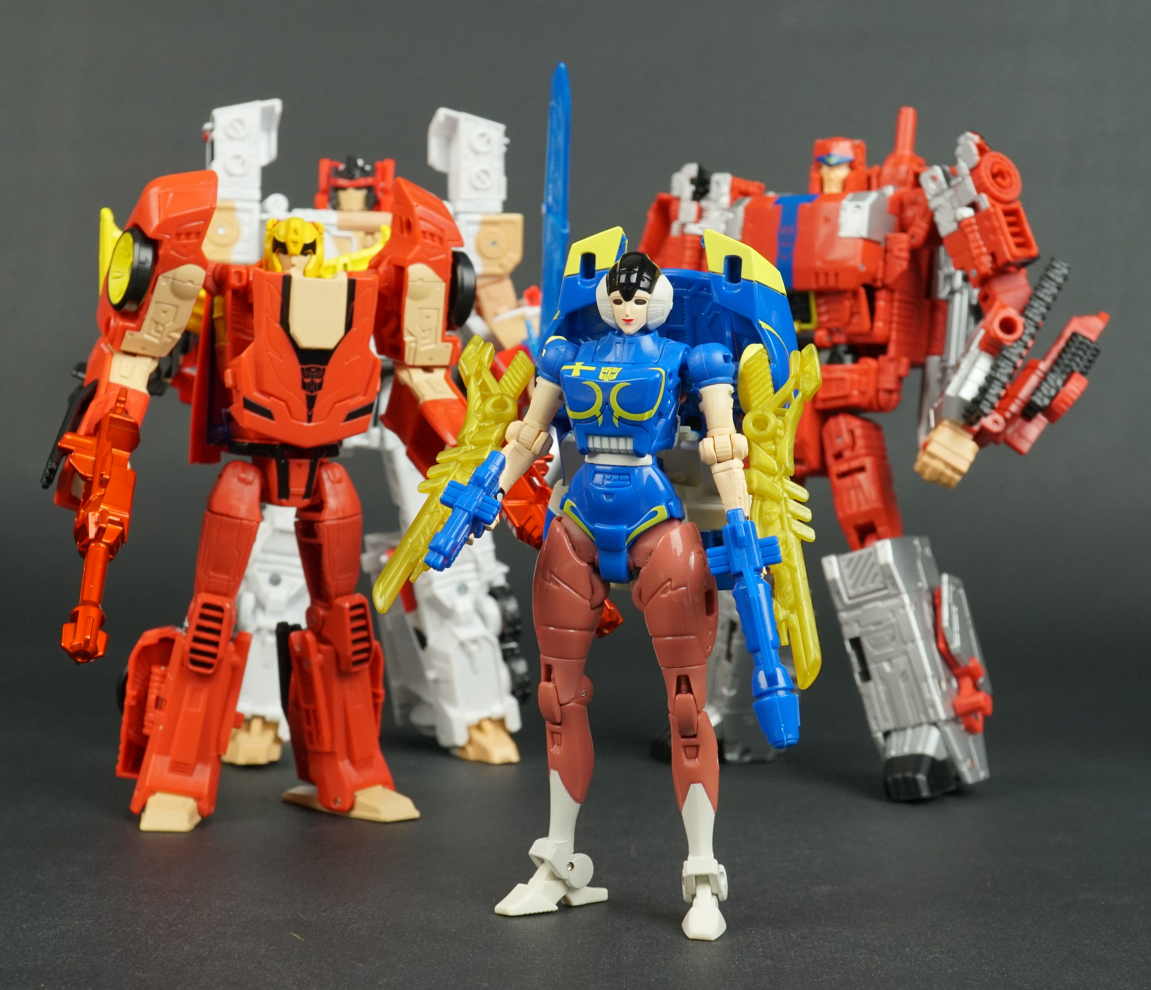 New Galleries: Transformers X Street Fighter Ryu, Vega, Ken and Chun-Li