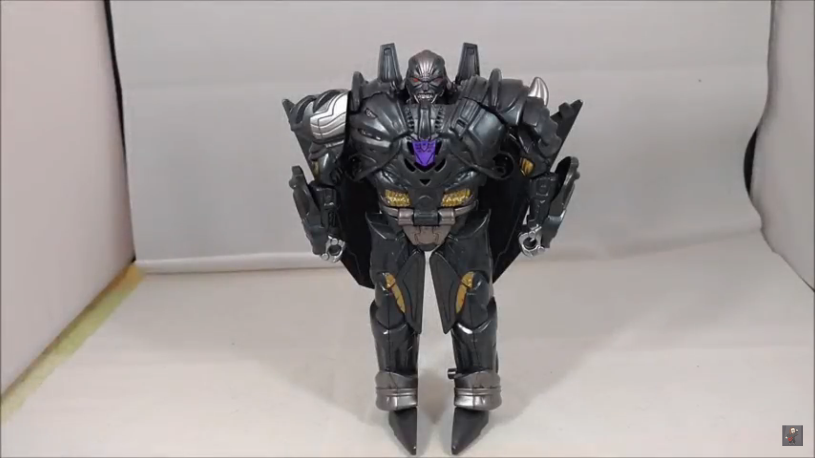 Video Review of Transformers: The Last Knight Allspark Tech Megatron