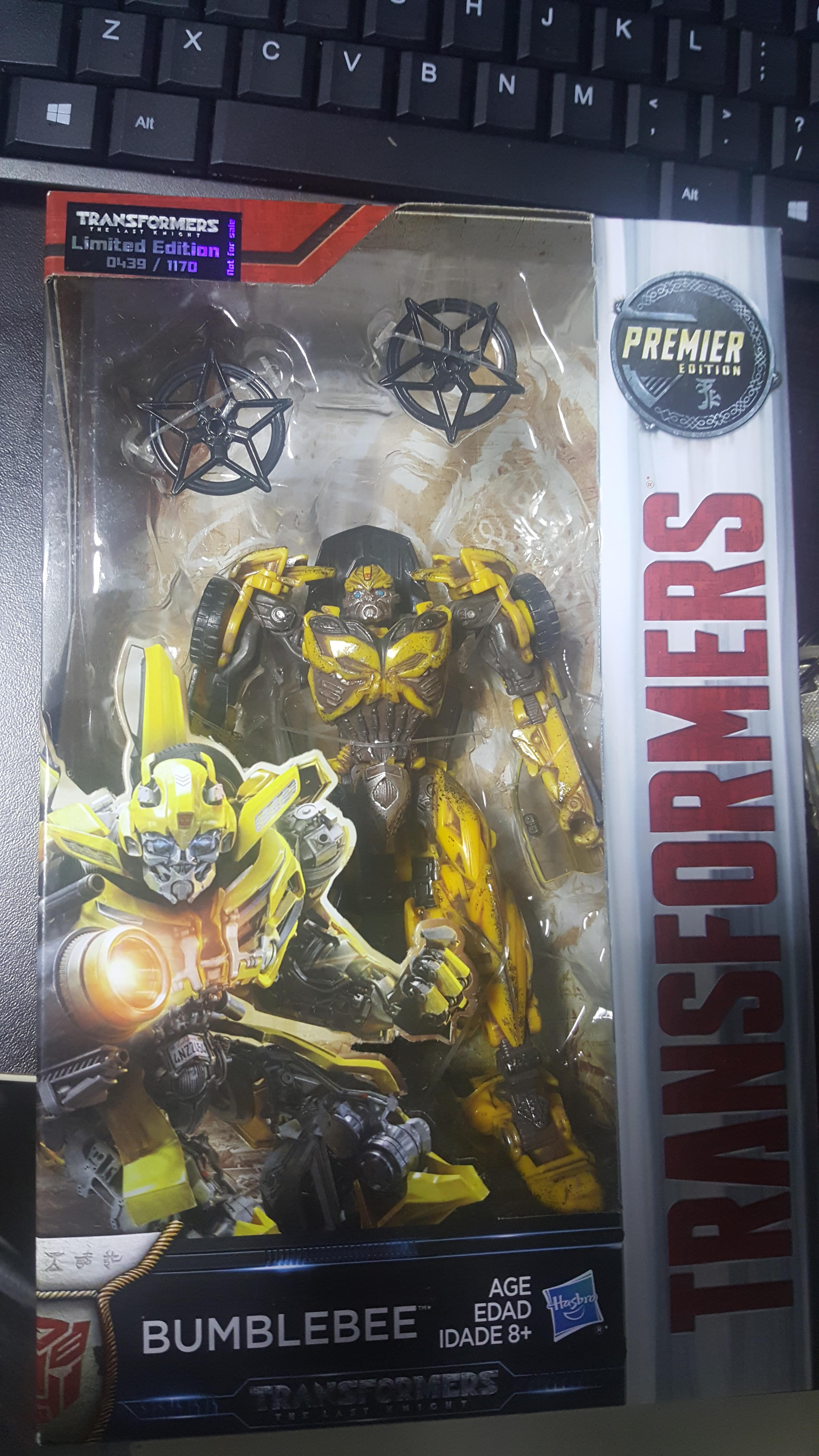 New Images of Limited Edition Battle Damage Bumblebee from Hasbro Singapore Midnight Madness Event