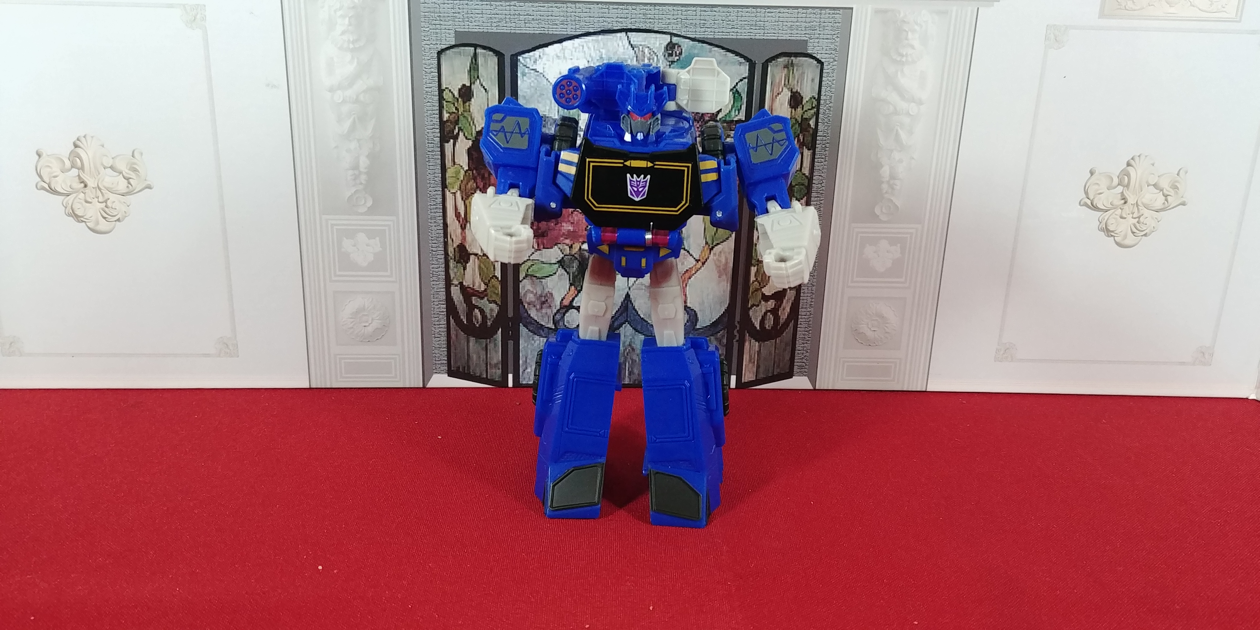 Video Review of Transformers Cyberverse Warrior Class Soundwave