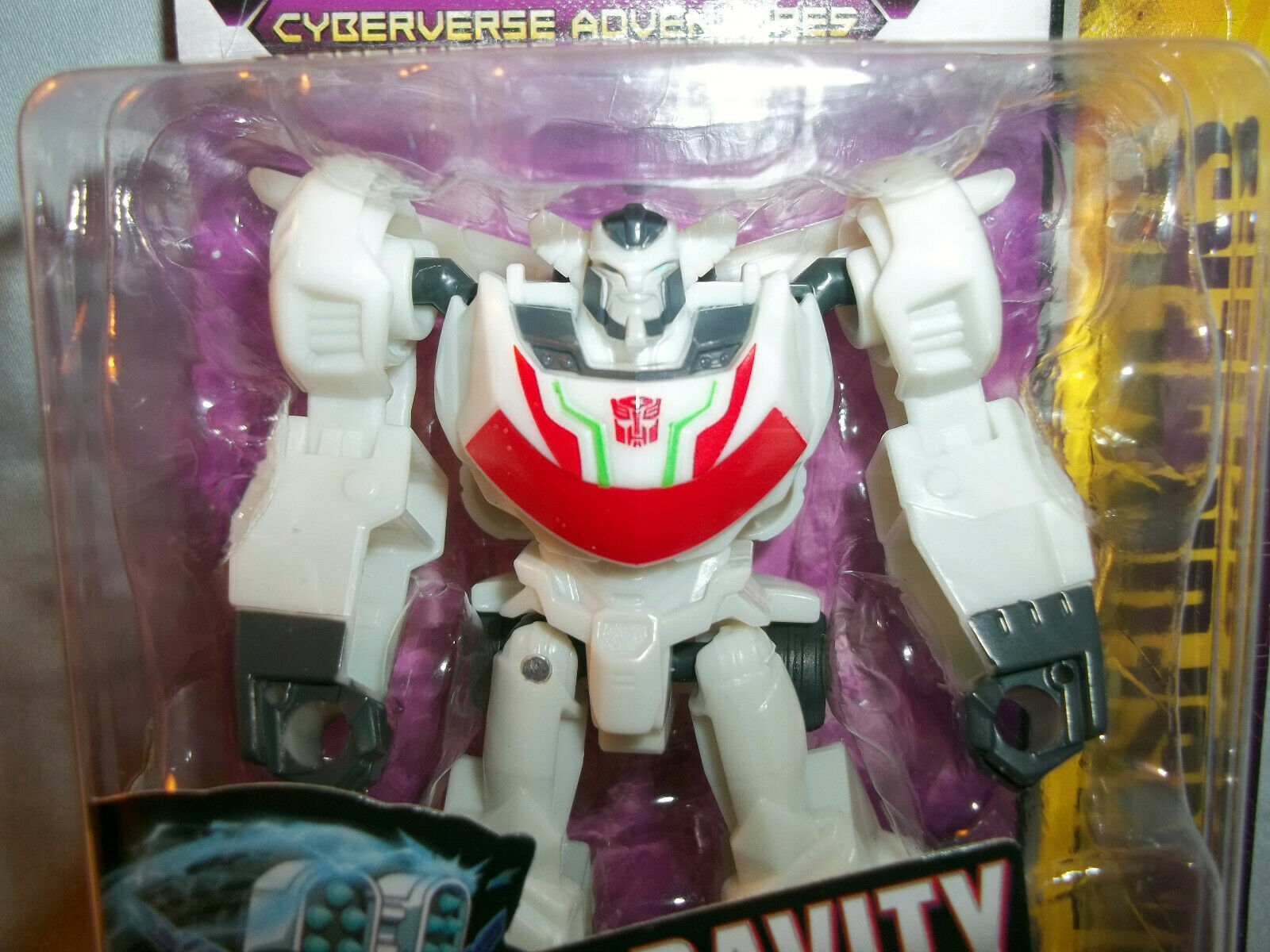Video Review for Transformers Cyberverse Scout Class Wheeljack