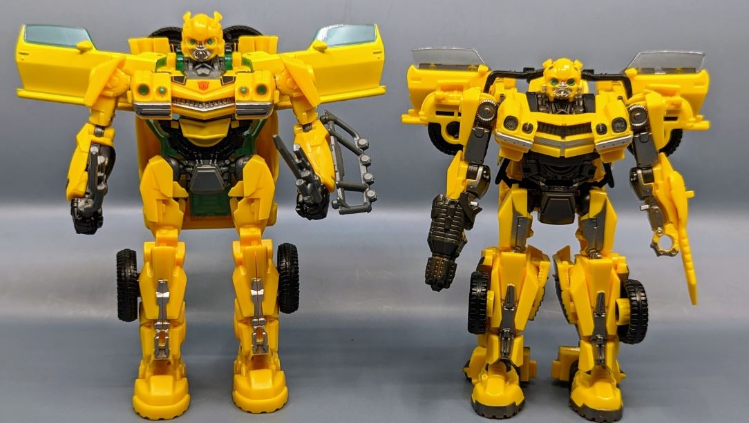 Video Reviews for Deluxe ROTB Mainline Bumblebee and Comparison with SS 100 ROTB Bumblebee