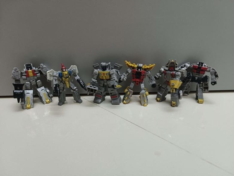 Transformers Legacy News: Armada Megatron at Retail and In Hand look at Core Snarl + Titan Nemesis