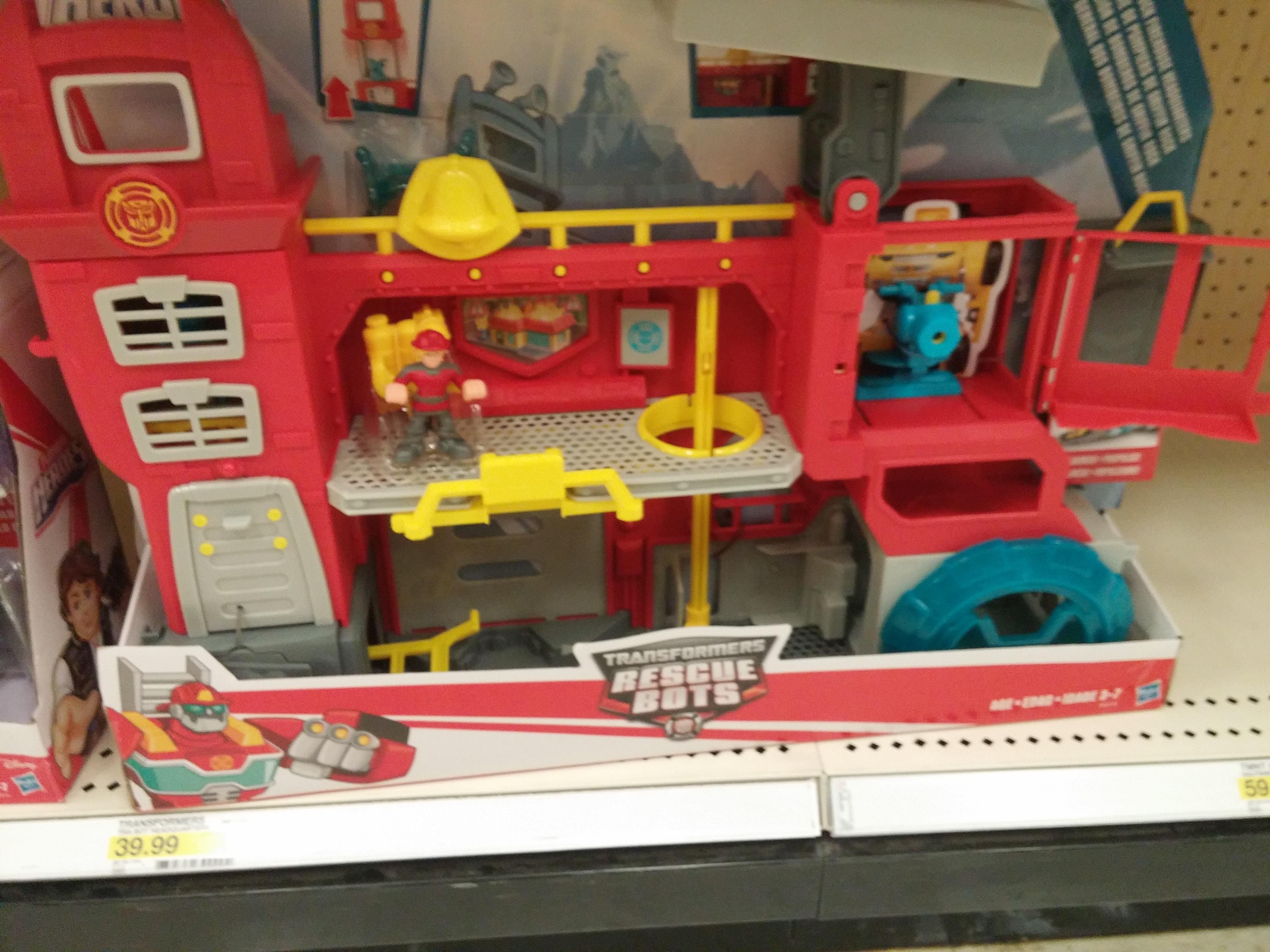 Transformers: Rescue Bots Gryffin Rock FireHouse playset spotted at U.S. retail
