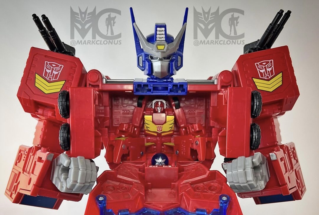 New Images for Transformers Age of the Primes Star Optimus Prime