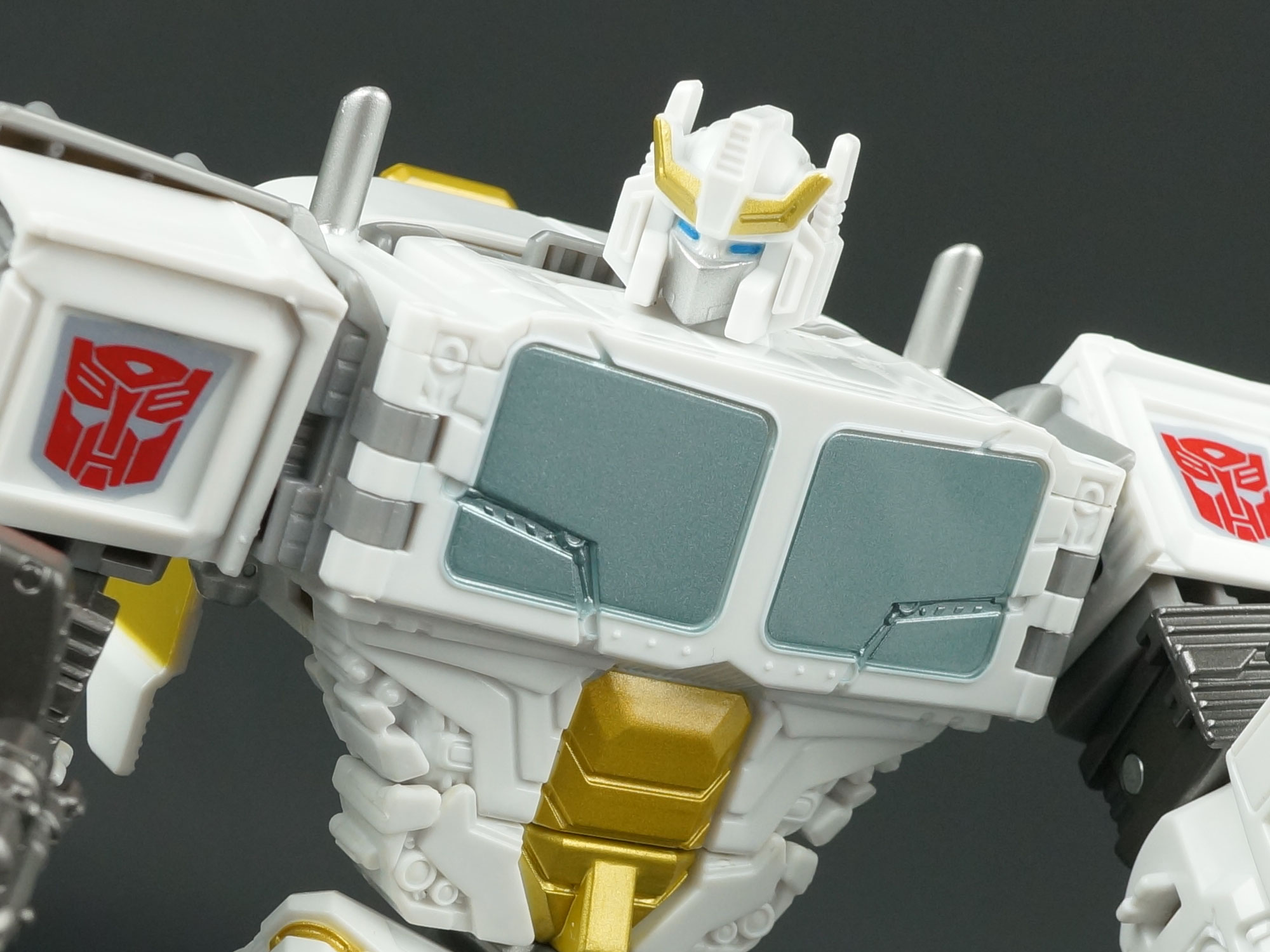 New Galleries: Combiner Wars Battle Core Optimus Prime and Optimus Maximus
