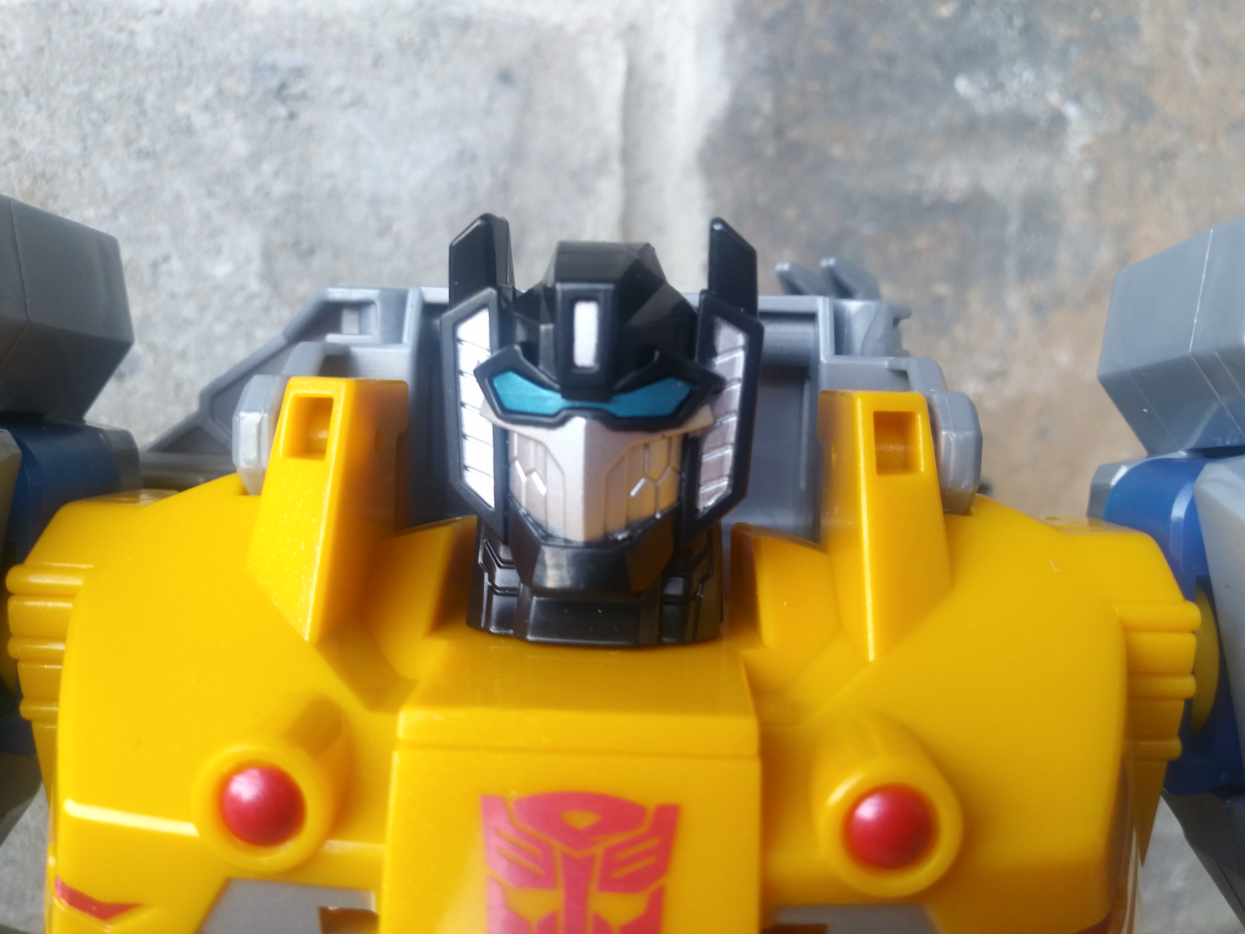Sighting and Review for Leader Sized Grimlock from Cyberverse