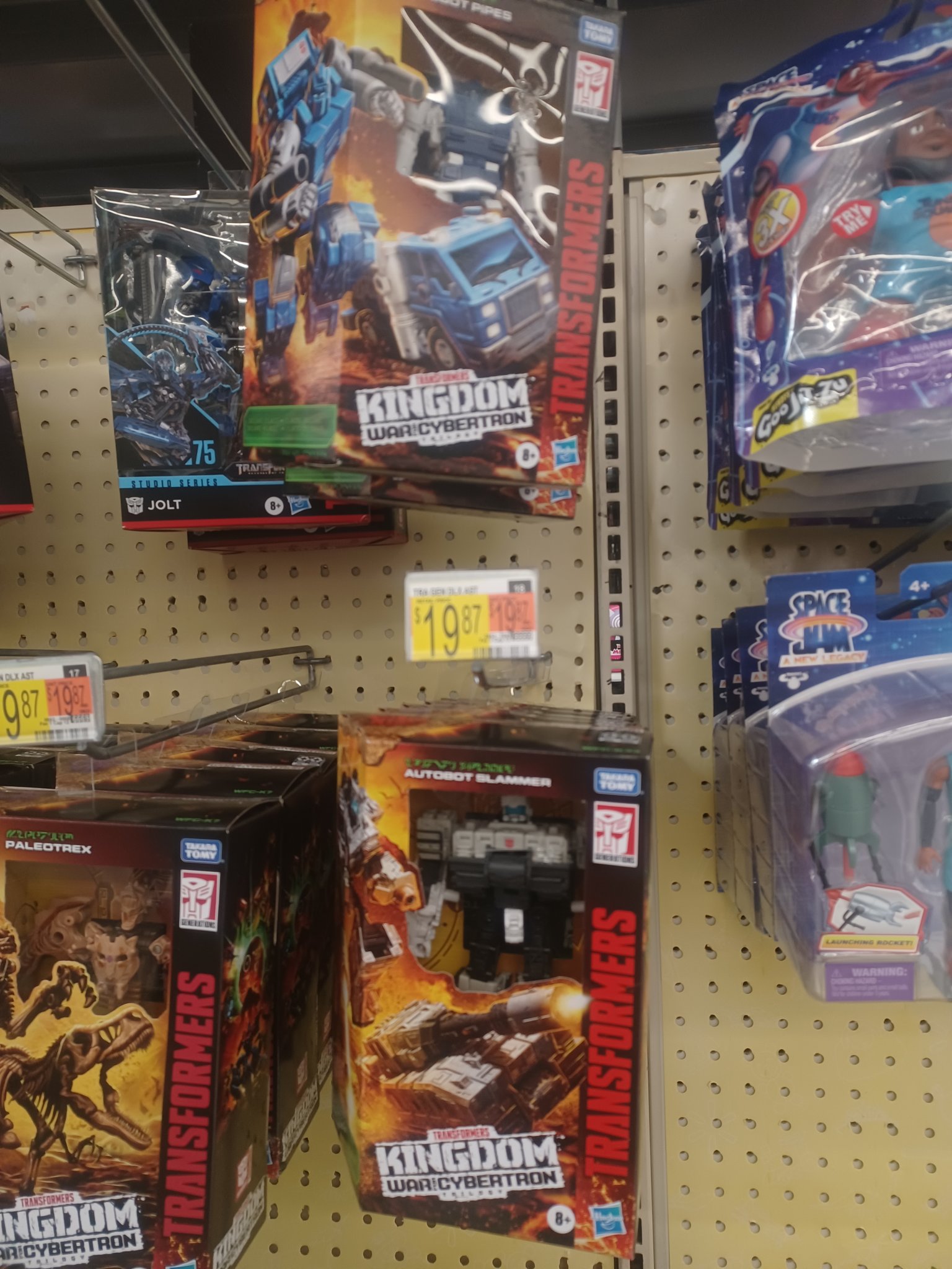 Kingdom Slammer and Pipes Found at US Retail