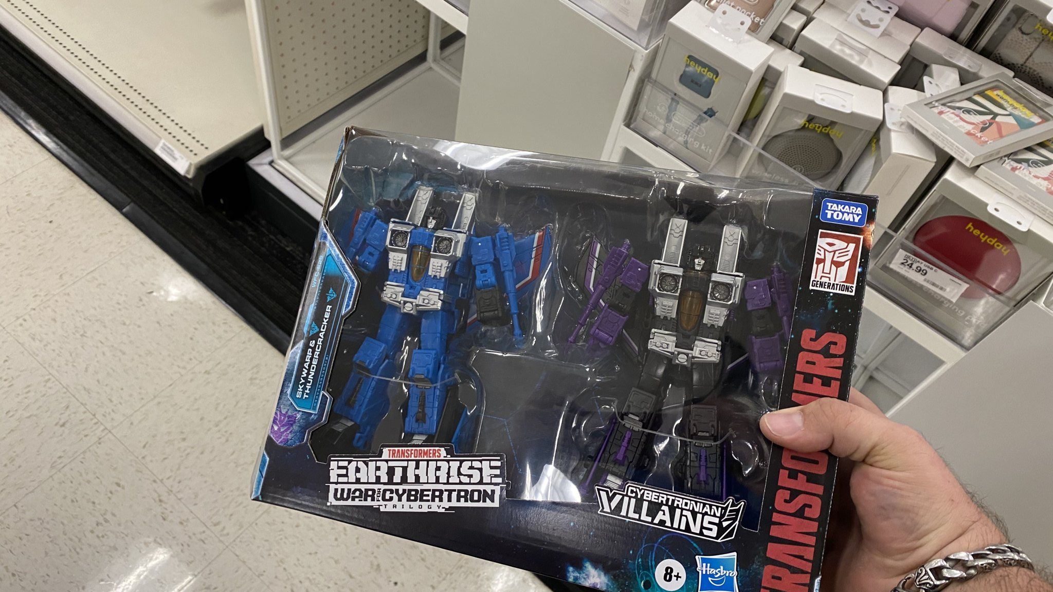 Transformers Exclusive WFC Earthrise Thundercracker and Skywarp Found at Target