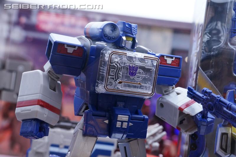 SDCC 2016: Titans Return Wave 2 Display with Soundwave, Astrotrain, Mindwipe, Alpha Trion and more #HasbroSDCC