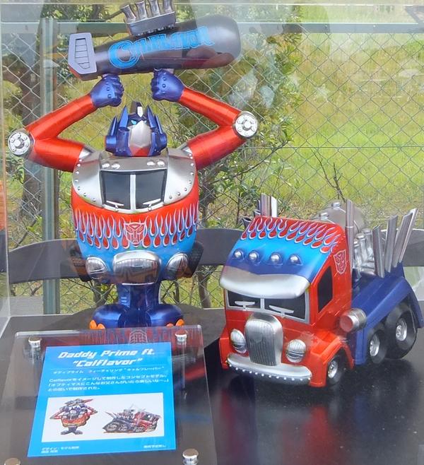 New Big Daddy Optimus Prime Calflavor bust set from Takara Tomy