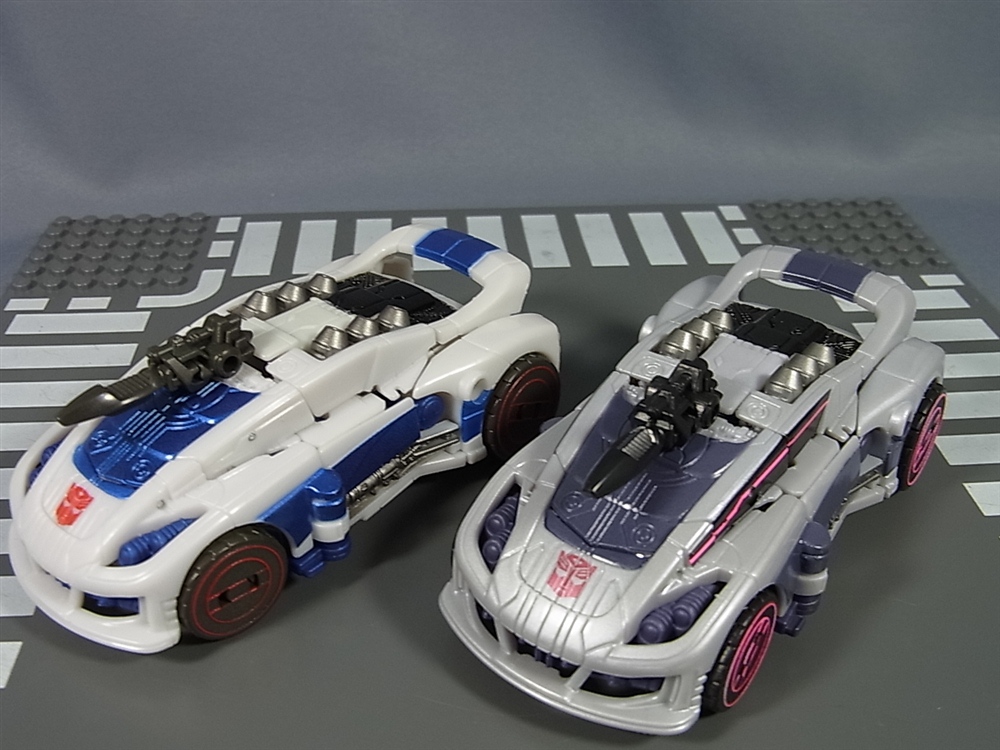 Comparison Images: Takara Tomy Transformers Generations TG-01 Optimus Prime and TG-02 Jazz