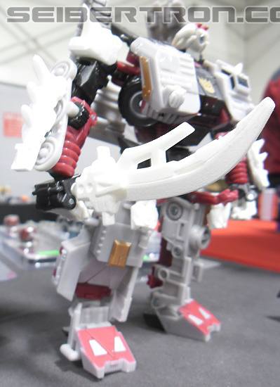 9th Victoria Toy Fair Coverage - Headrobots Tauros