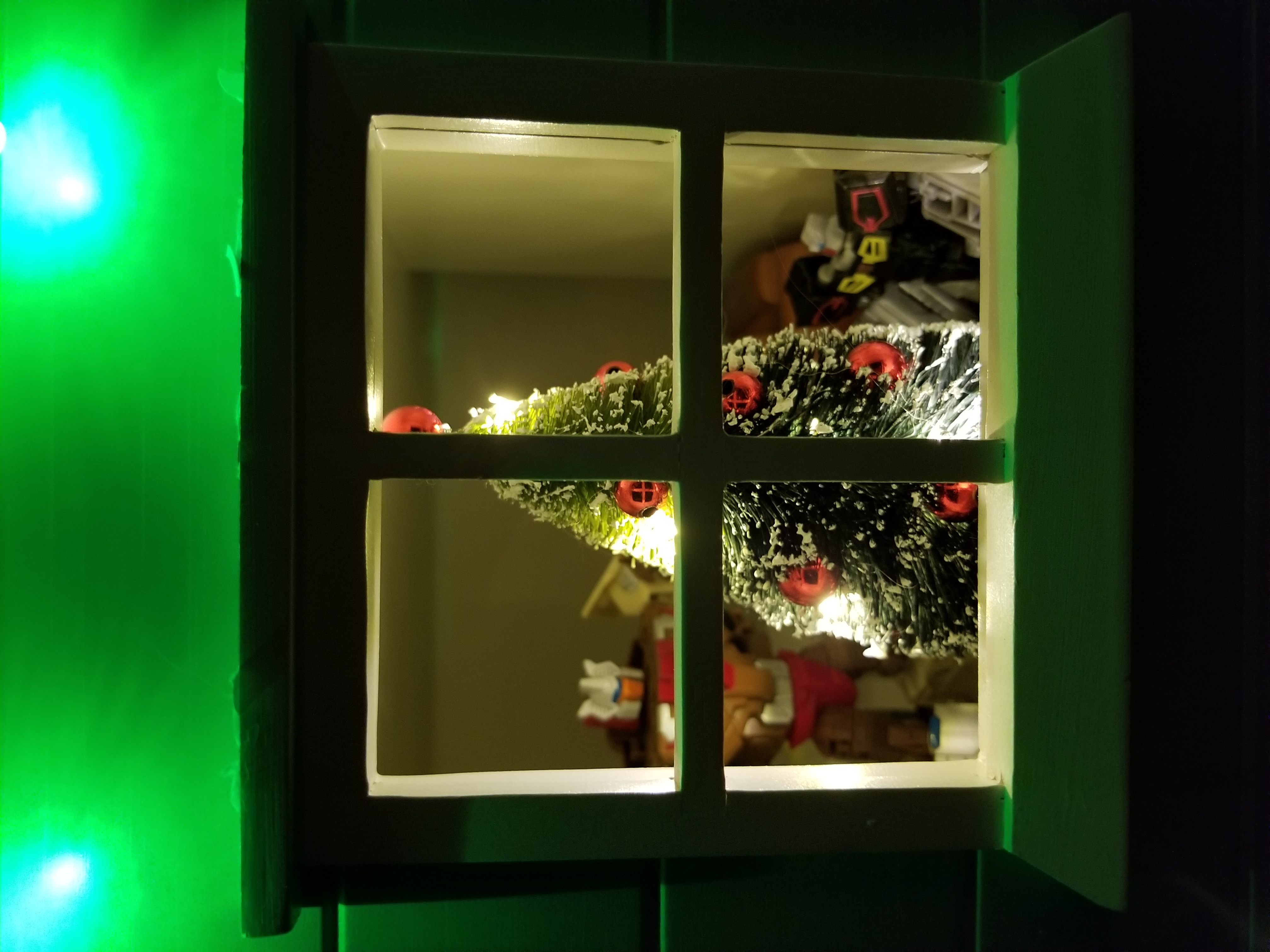 #Transformersmas 2017 Transformers Photo Challenge Week 4: Holiday Traditions