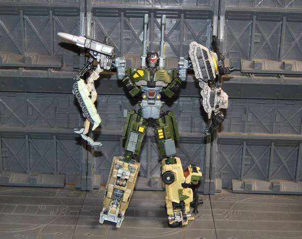 Video Review of Power Core Combiners Bombshock!