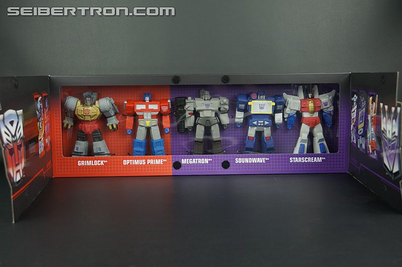 SDCC 2013 Titan Guardians In-Package Images